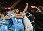 开云APP-沙尔克队仅获1分，战线不容乐观的简单介绍