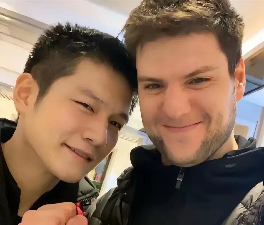 德国乒乓球队完胜法国乒乓球队，奥恰洛夫送出助攻的简单介绍