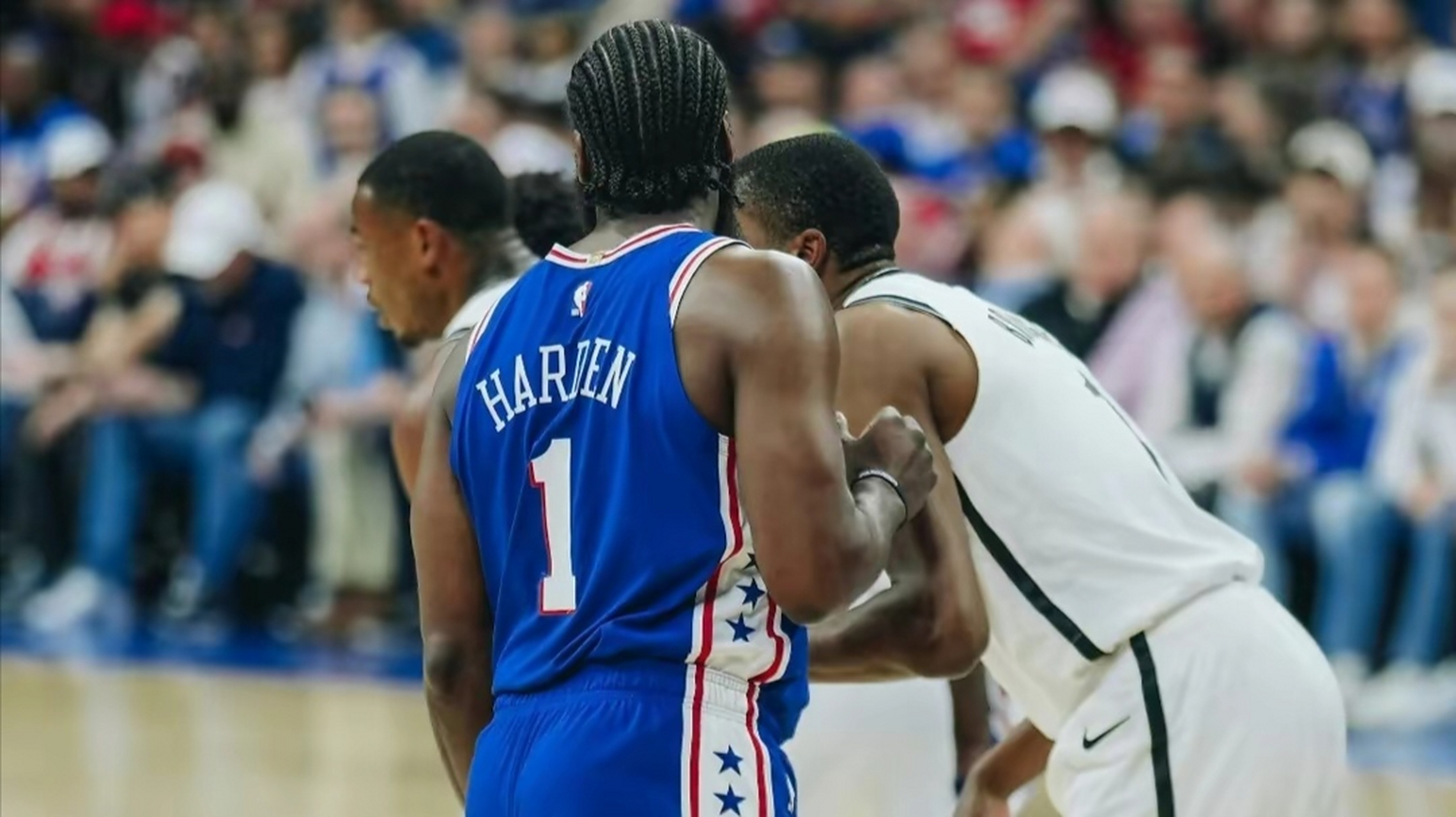 中国男篮横扫76人,卡鲁索三分雨点燃全场 中国男篮横扫76人,卡鲁索三分雨点燃全场