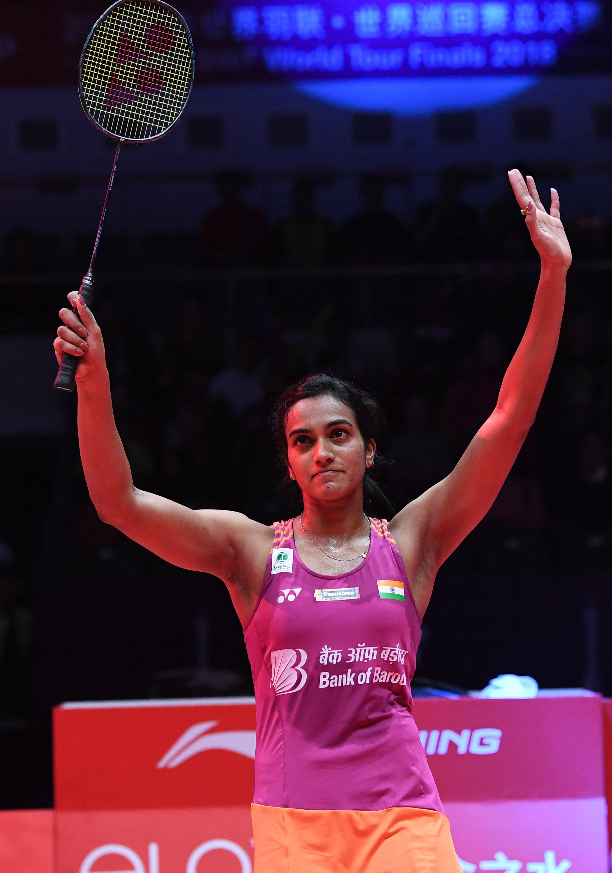 包含英格兰羽毛球队绝地反击印度羽毛球队，辛杜关键制胜的词条