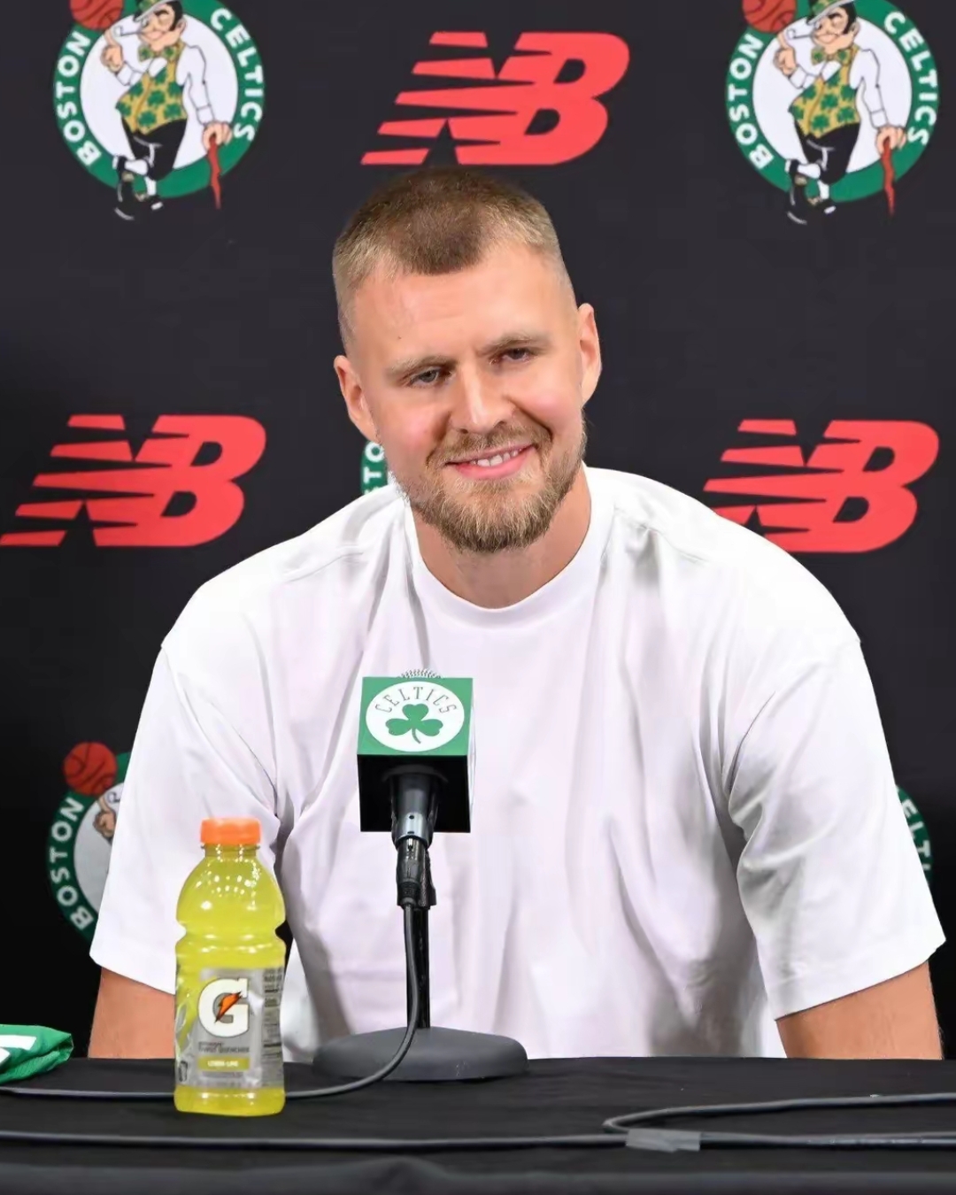 墨西哥男篮翻盘澳大利亚男篮，波尔津吉斯高光表现的简单介绍