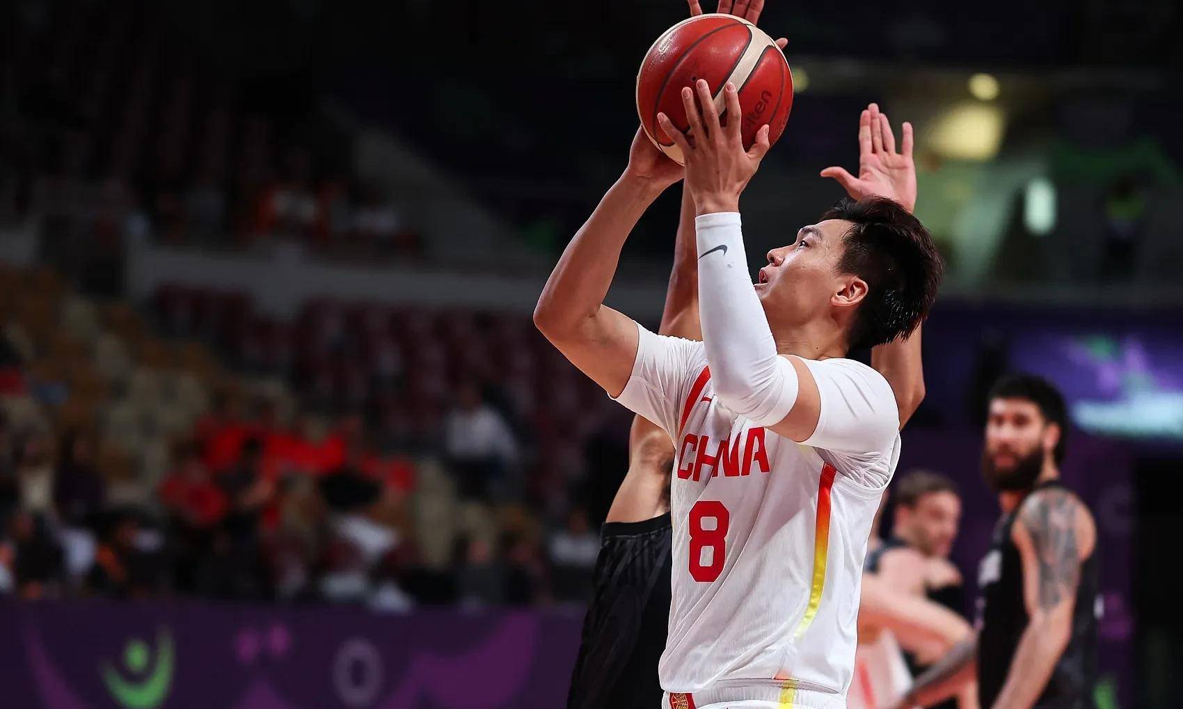 勇士B队强势澳大利亚男篮，哈里斯绝境逆转的简单介绍