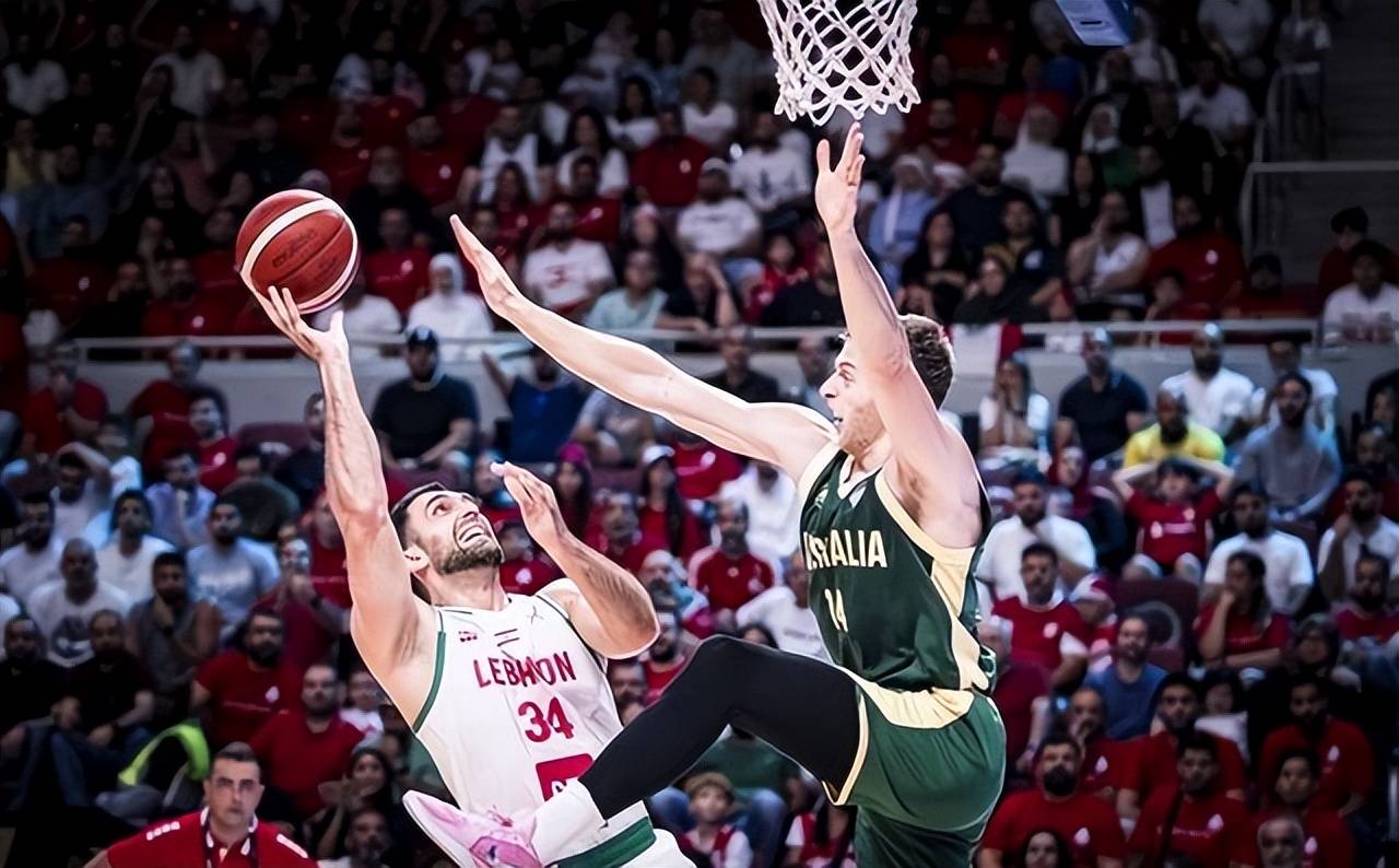 勇士B队强势澳大利亚男篮，哈里斯绝境逆转的简单介绍