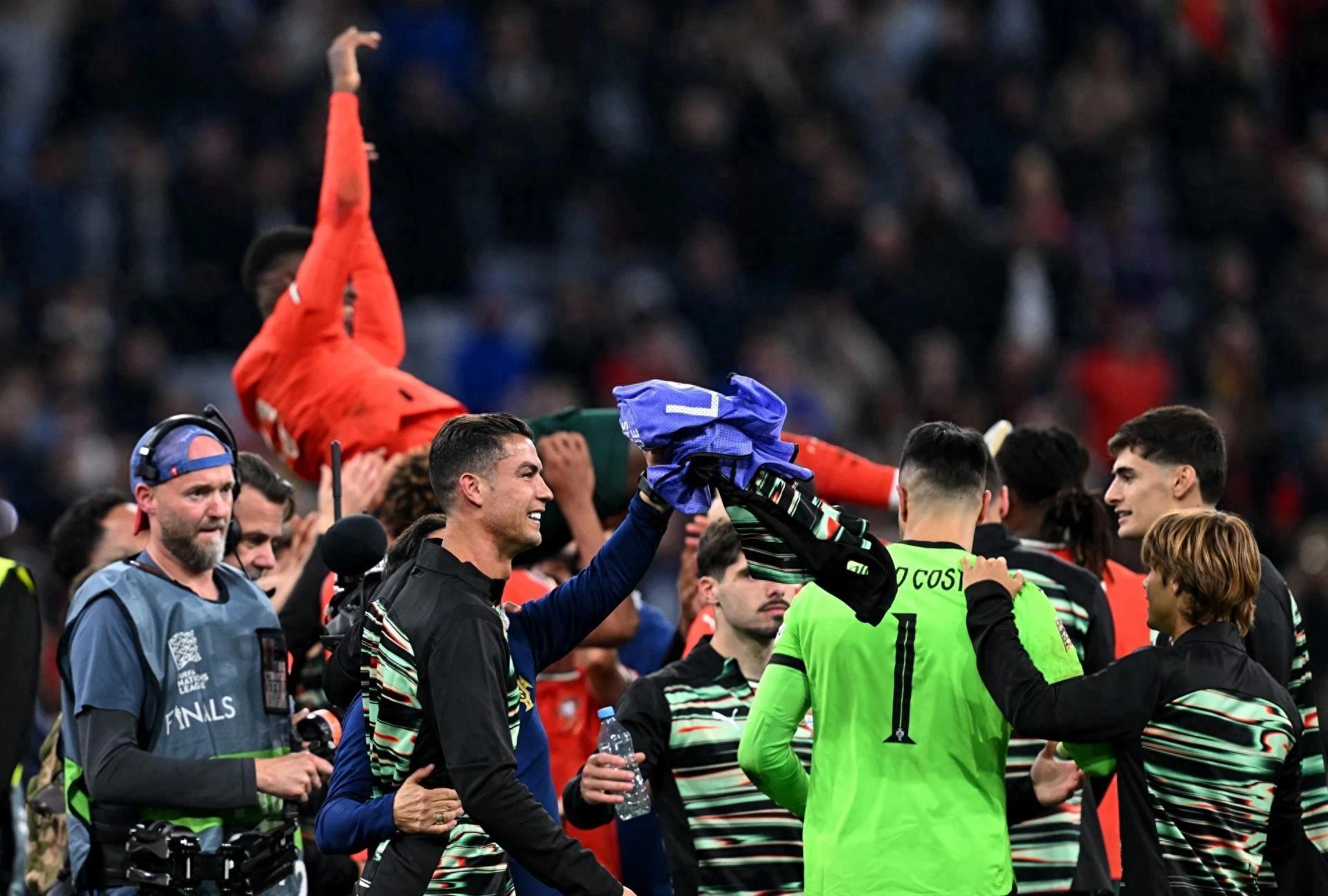 精彩连连！欧洲俱乐部联赛激烈对决球风风火火的简单介绍