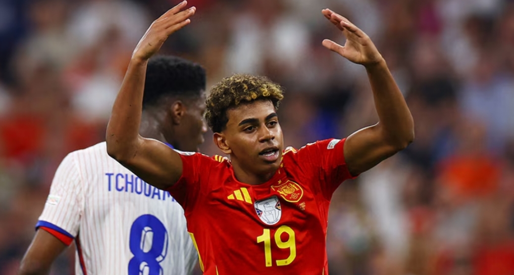 关于西班牙队展现超强实力，获胜在望的信息