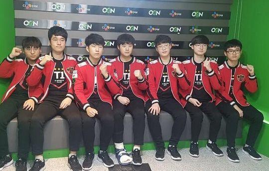 南方战队力挽狂澜，雄心勃勃向前冲