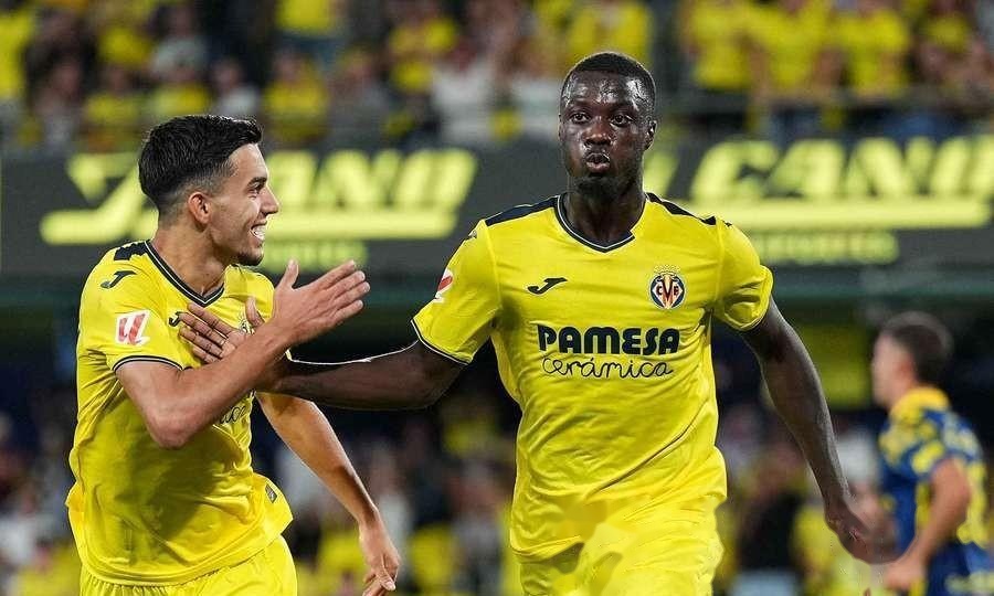 比利亚雷亚尔主场取得胜利，豪取三分的简单介绍