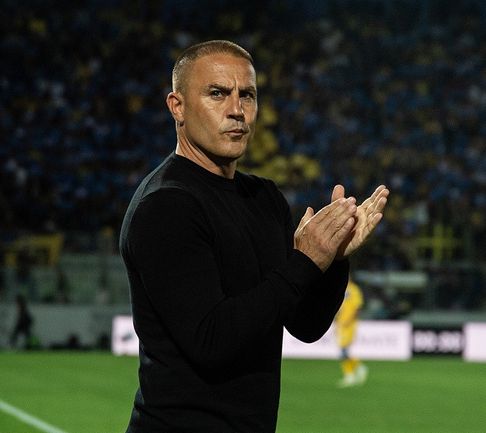 卡纳瓦罗：在国际足球界赢得赞誉的简单介绍