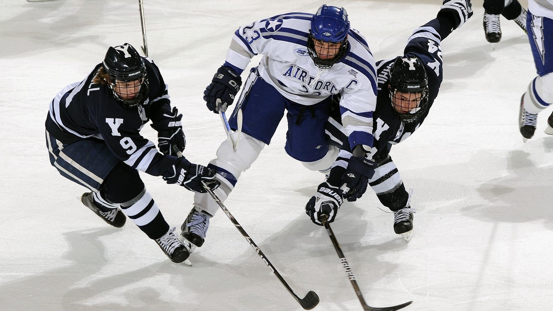 欧冠半决赛之夜,戈麦斯刷新纪录,传奇再续新章